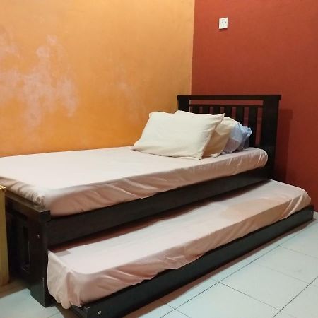 Assalam Homestay 세리 이스칸다르 외부 사진